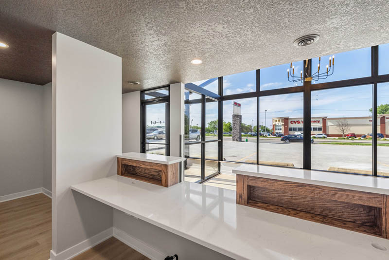 103 E 1st St , Ankeny-20