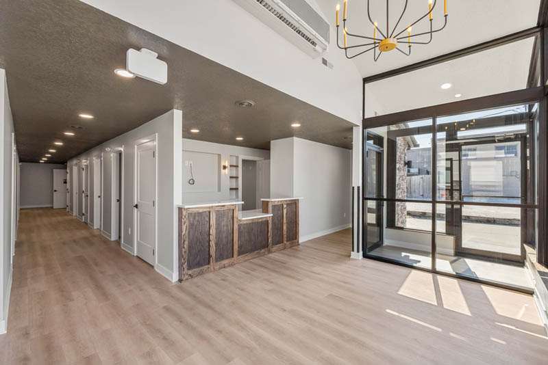 103 E 1st St , Ankeny